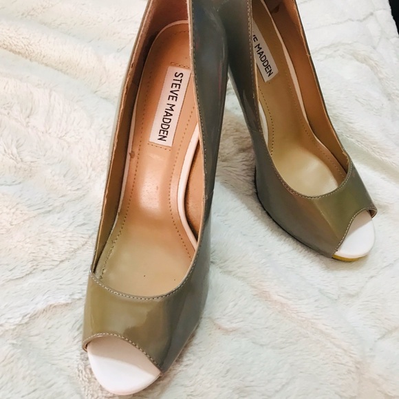 Steve Madden grey yellow heels 9 - Picture 6 of 10